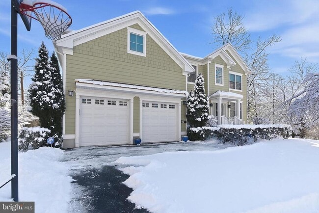 Building Photo - 259 Mt Lucas Rd