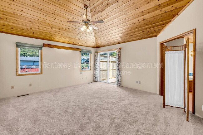 Building Photo - 1231 Funston Ave