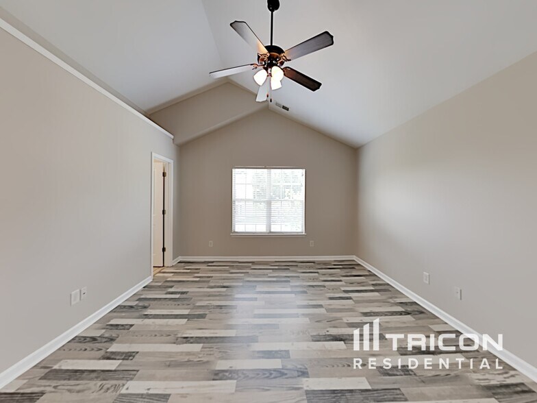 Building Photo - 2807 Old House Cir