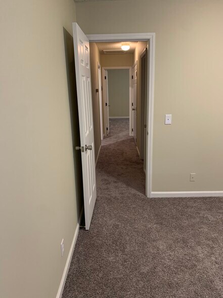 Building Photo - 133 Columbine Dr. Unit # 113