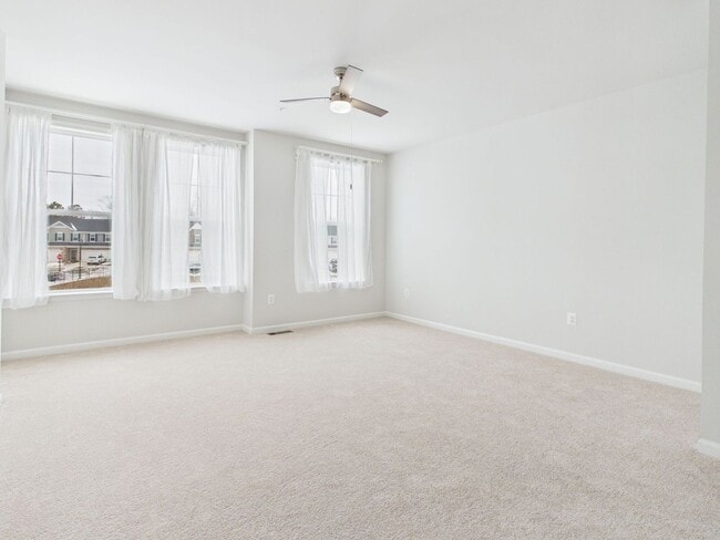 Building Photo - 640 Brookwood Glen Terrace