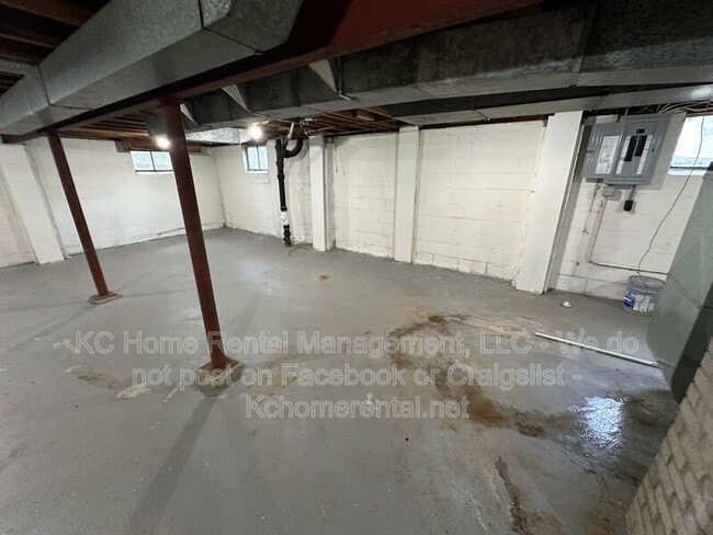 Building Photo - 8214 Jarboe St