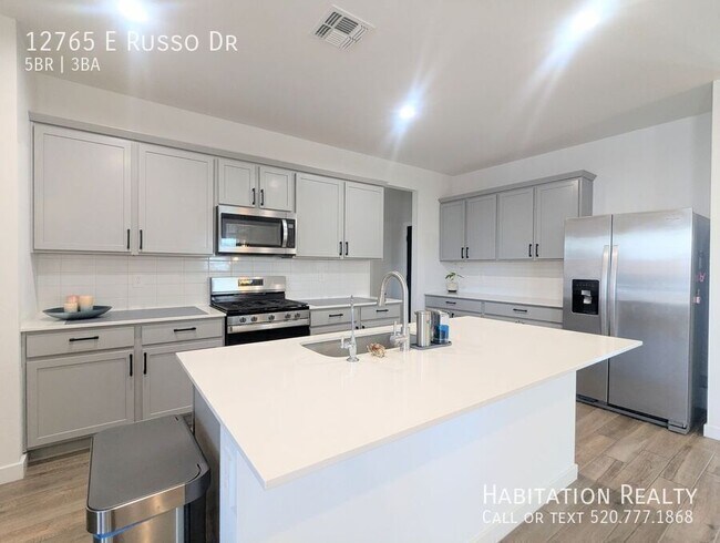 Building Photo - 12765 E Russo Dr