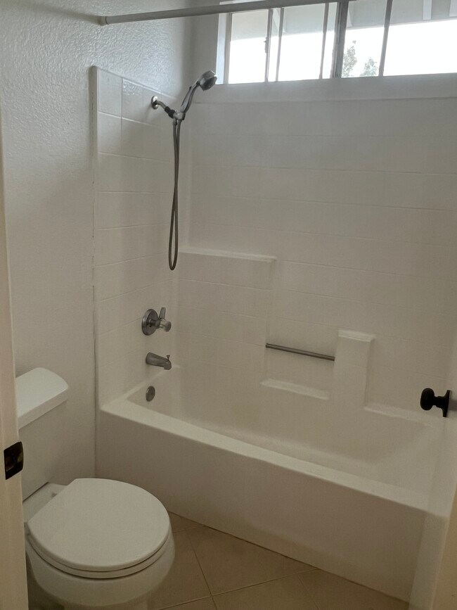 Building Photo - 2266 Aspen St