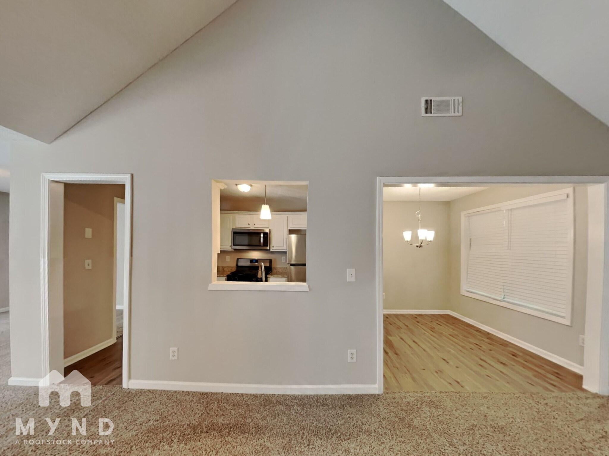 Building Photo - 1013 Vineyard Walk