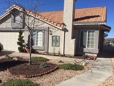 Building Photo - 10665 Cherry Hills Dr