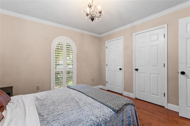 Building Photo - 5104 SW 94th St