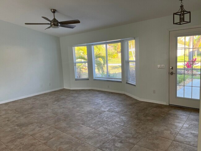 Building Photo - 1911 SE Gaskins Cir