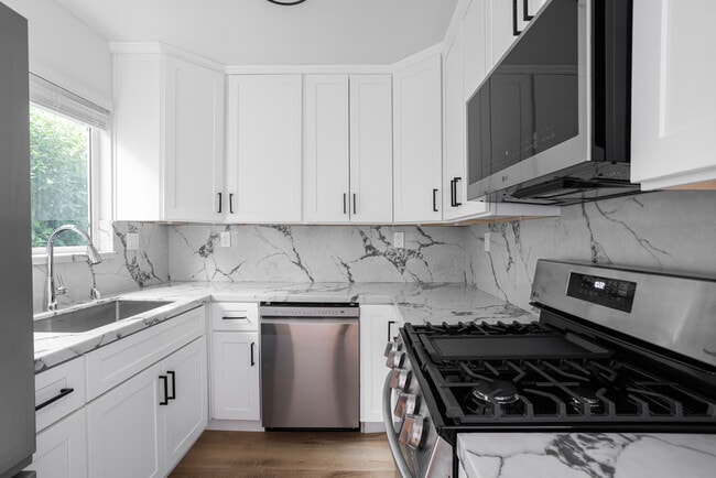 Building Photo - 1211 Detroit N St