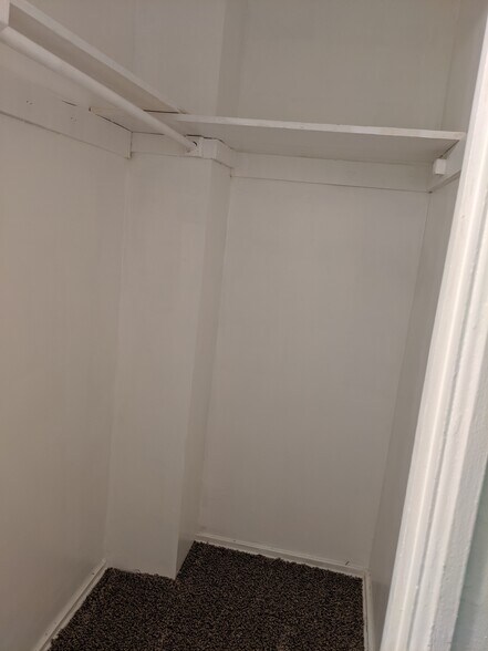 Building Photo - 1201 Krameria St