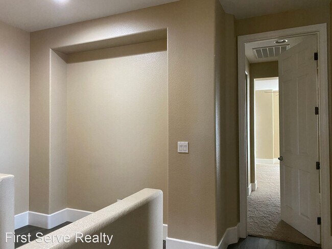 Building Photo - 4 br, 3.5 bath House - 3177 Palazzo Reale