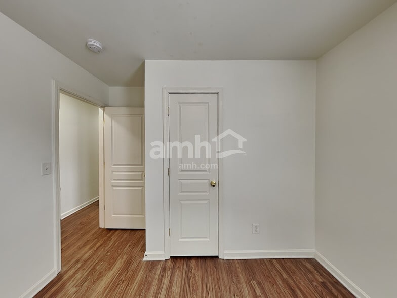 Building Photo - 10929 Shelly Renee Dr