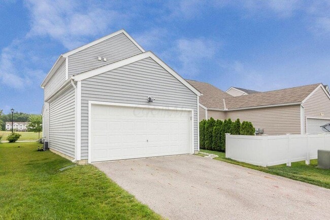 Building Photo - 5660 Caledonia Dr