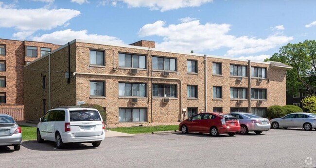Building Photo - 912 22nd Ave