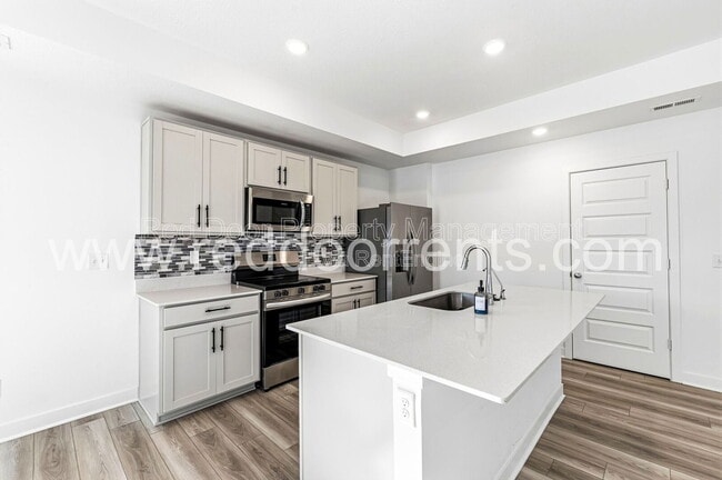 Building Photo - 783 Garrow Dr