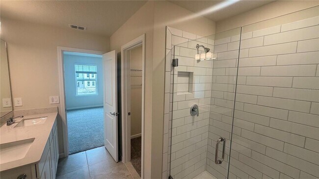 Building Photo - 2133 Southbury Dr