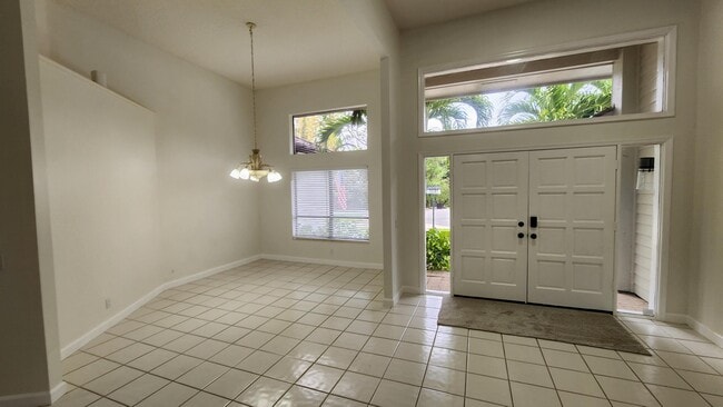 Building Photo - 6118 Creekside Trail