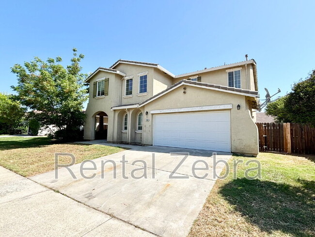 Building Photo - 3566 Santa Maria Ave