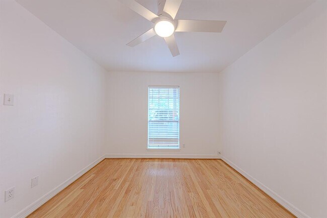 Building Photo - 1505 Woodhead St