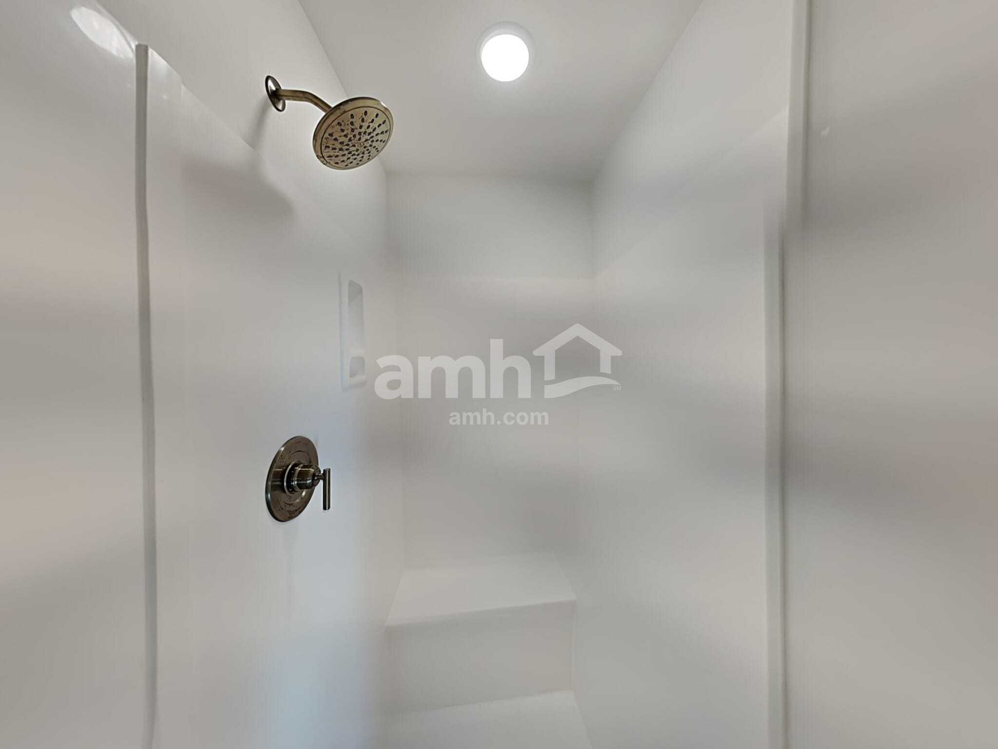 Building Photo - 831 S 150th Dr