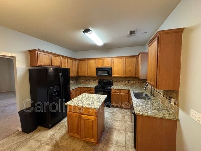 Building Photo - 108 Tagus Ct