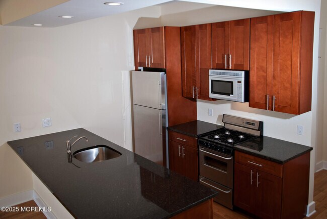 Building Photo - 550 Cookman Ave