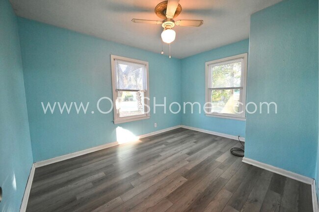 Building Photo - 305 Okaloosa Rd NE