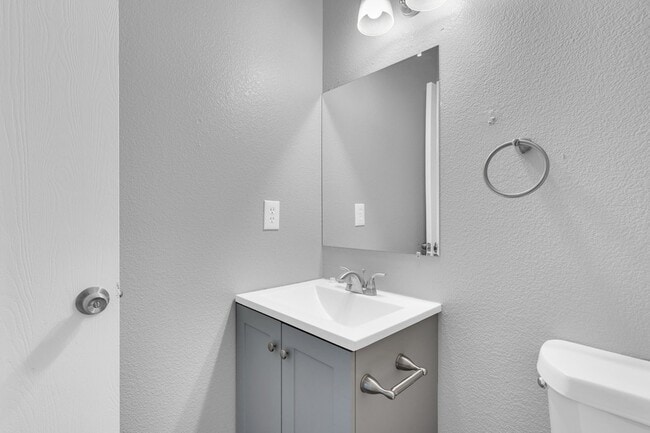 Building Photo - 2520 Fatima Ave