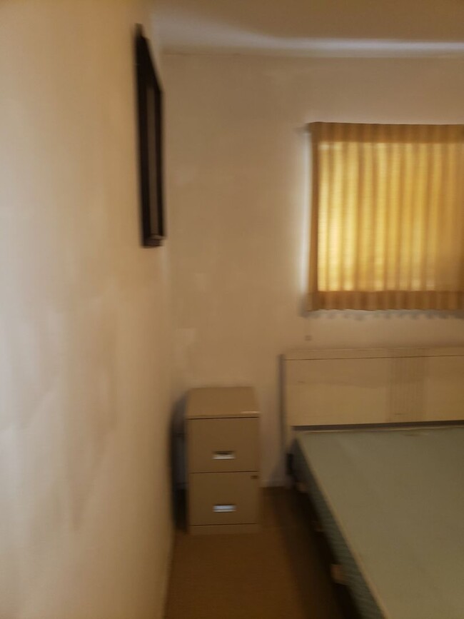 Building Photo - Eastwood Area Rental