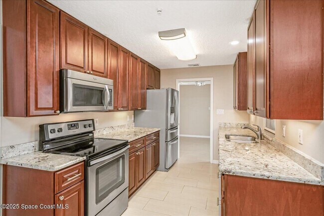 Building Photo - 436 Thrush Dr