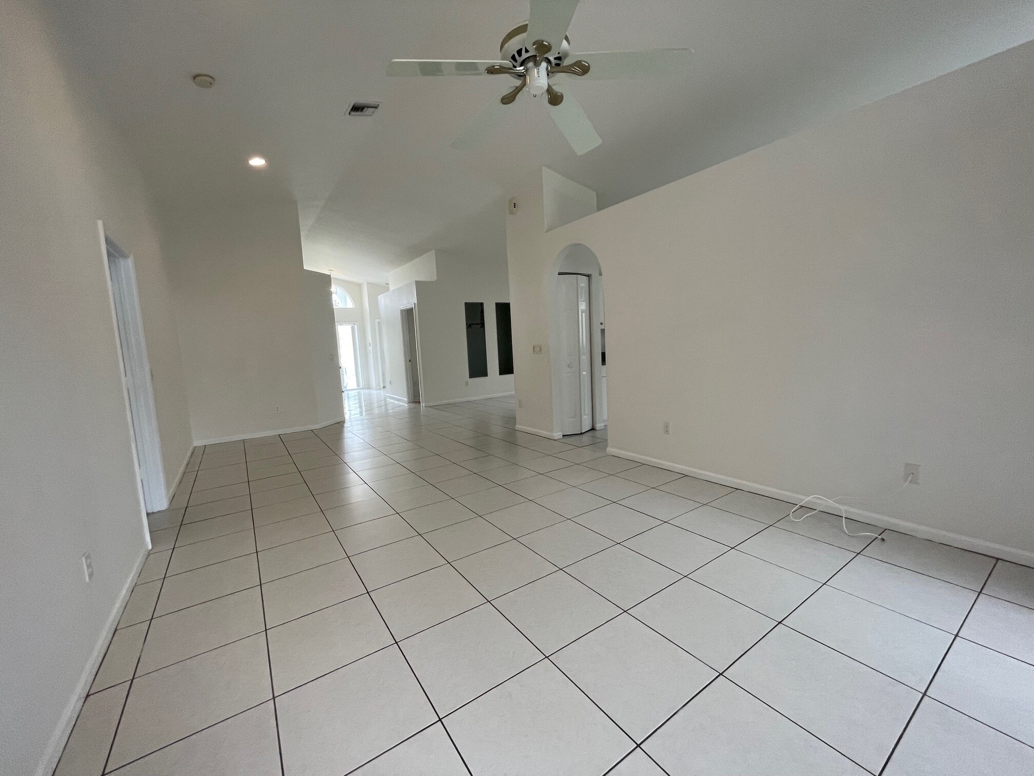 Building Photo - 22875 Barrister Dr