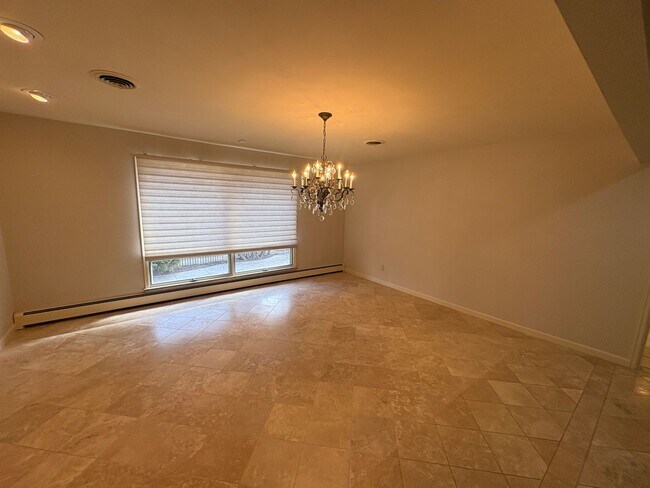 Building Photo - Gorgeous 4 bed 5 bath Luxury rental in Cherry Hills Village!