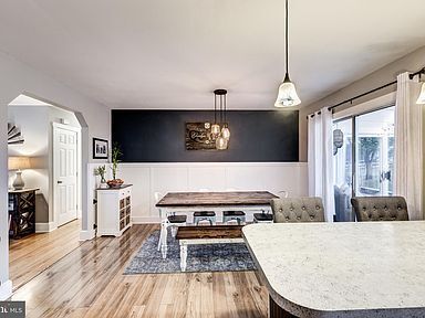 Building Photo - Meticulously maintained 2 bed 2 bath home
