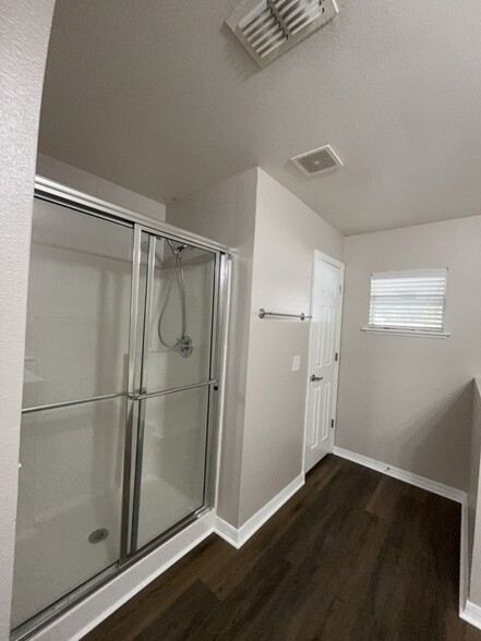 Building Photo - 841 Sun Ridge Village Dr