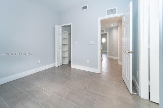 Building Photo - 3515 Shoma Dr