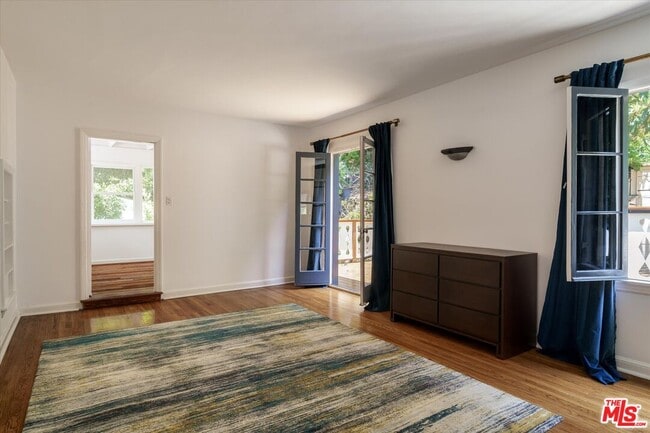 Building Photo - 2030 Laurel Canyon Blvd