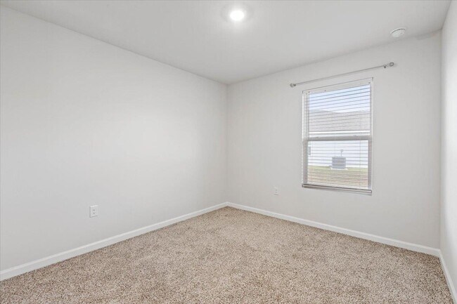 Building Photo - 4522 Rivers Landing Dr