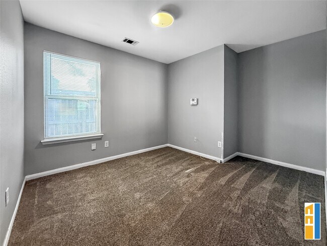 Building Photo - 29566 N Legends Bend Dr