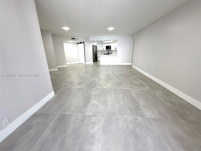 Building Photo - 6767 Collins Ave