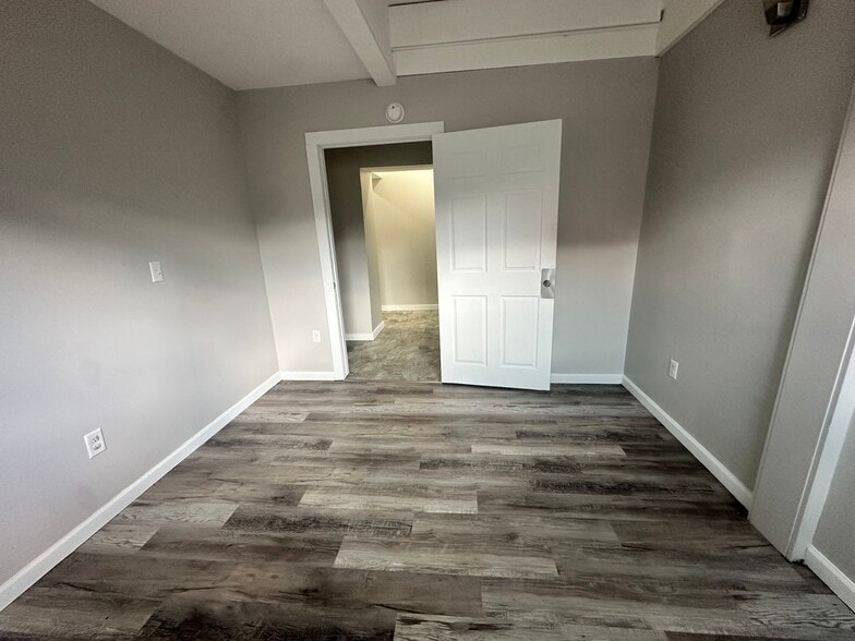 Bedroom 3 - 47 W Bridge St