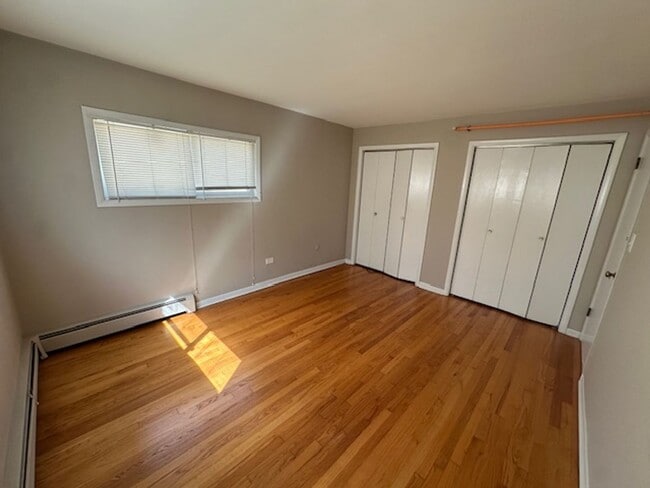 Building Photo - 5607