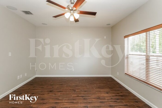 Building Photo - 13549 Hawk Lake Dr