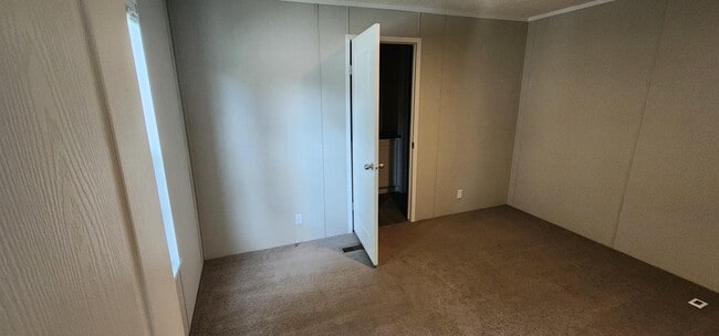 Building Photo - 2467 8 Mile Rd