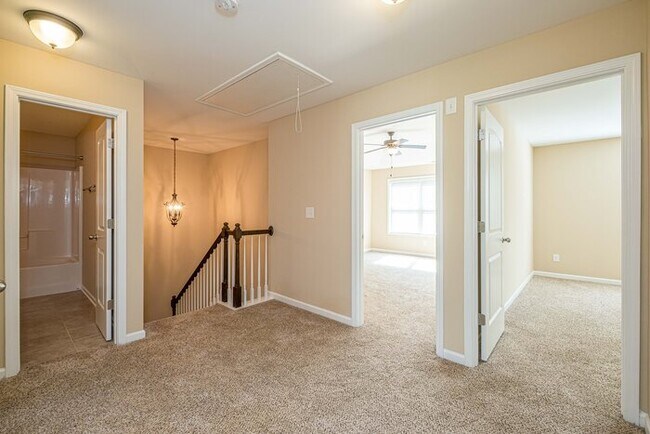 Building Photo - 9675 Rushmore Cir