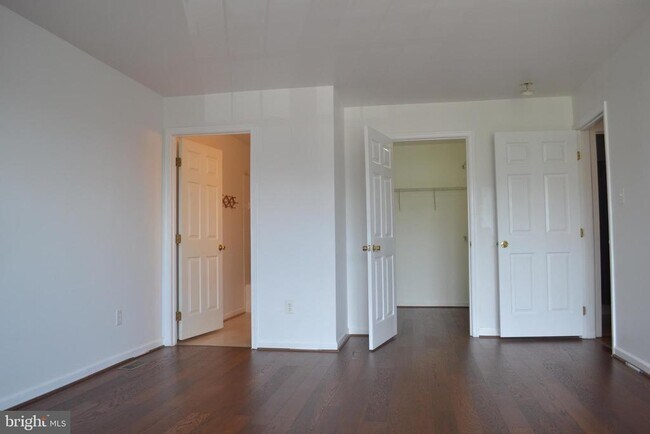 Building Photo - 5413 Silver Maple Ln