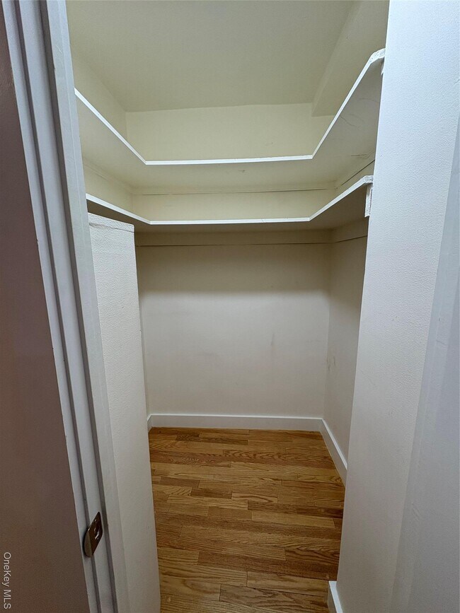 Building Photo - 300 Martine Ave