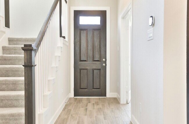 Building Photo - 2206 Bridgeport Path Dr
