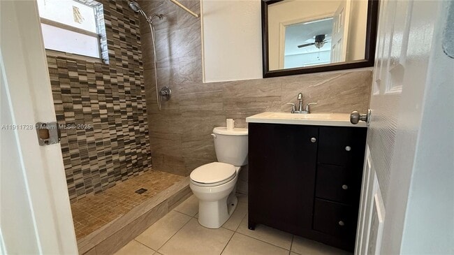 Building Photo - 3211 NW 19th Terrace