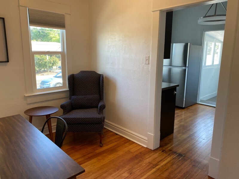 Building Photo - 1703 S 700 E