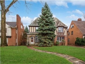 Front from street - 17800 Winslow Rd
